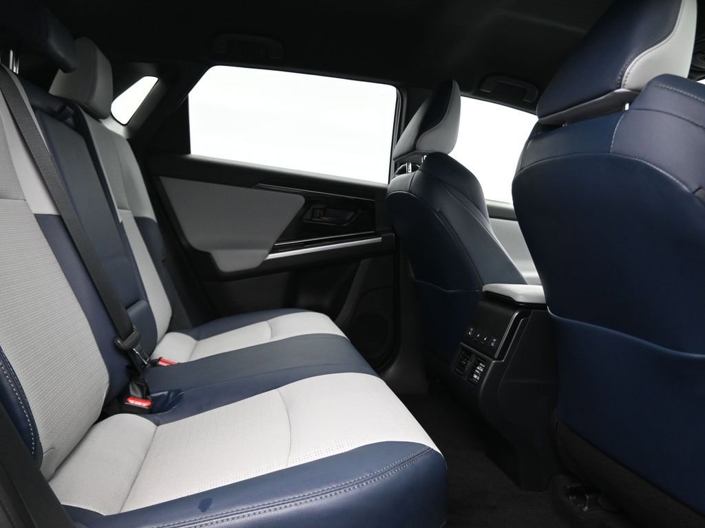 Used 2024 Subaru Solterra Limited image 17