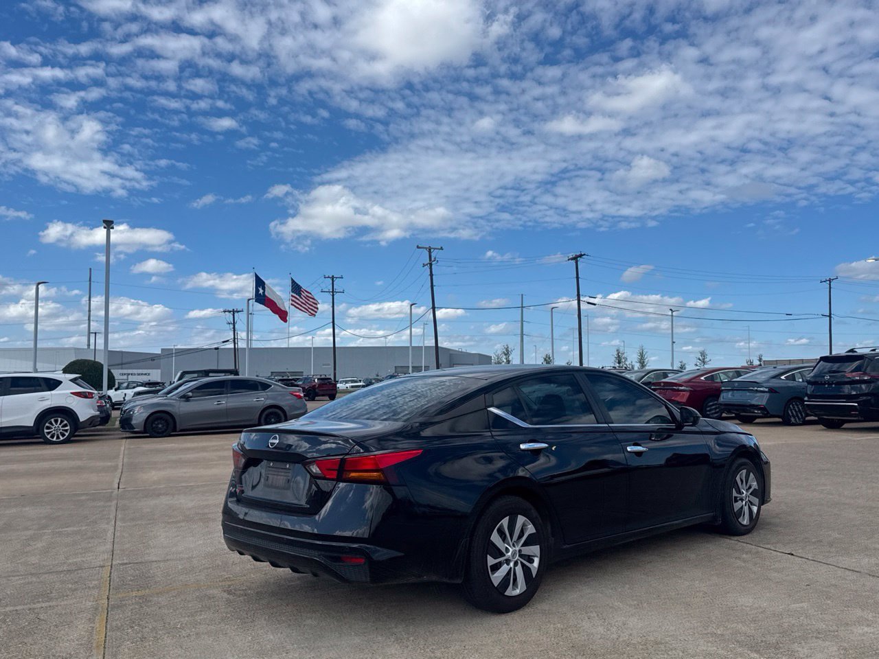 Used 2023 Nissan Altima 2.5 S FWD image 28