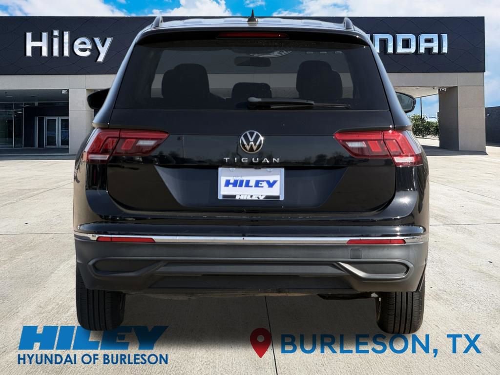 Used 2022 Volkswagen Tiguan S image 5