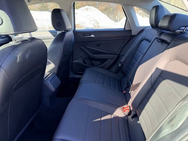 Used 2024 Volkswagen Jetta SE image 23