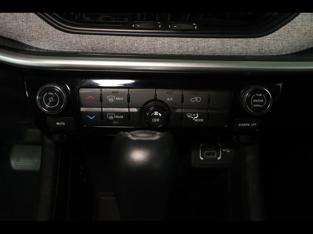 Used 2022 Jeep Compass Latitude image 13