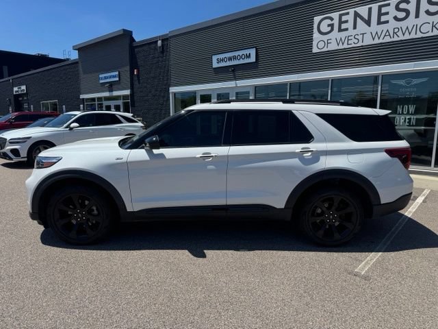 Used 2023 Ford Explorer ST-Line w/ Class IV Trailer Tow Package AWD/4WD image 5