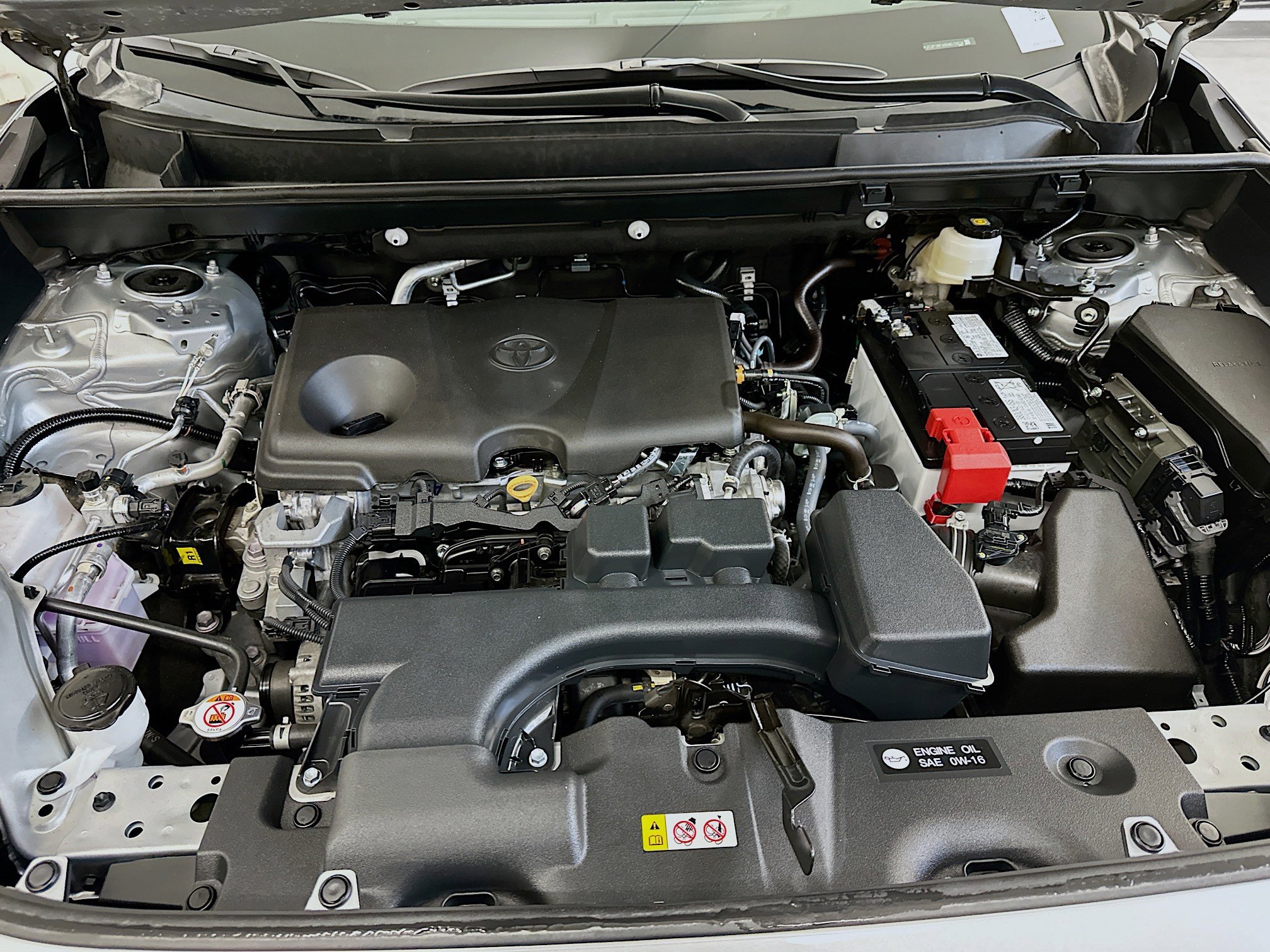 Used 2025 Toyota RAV4 XLE image 36