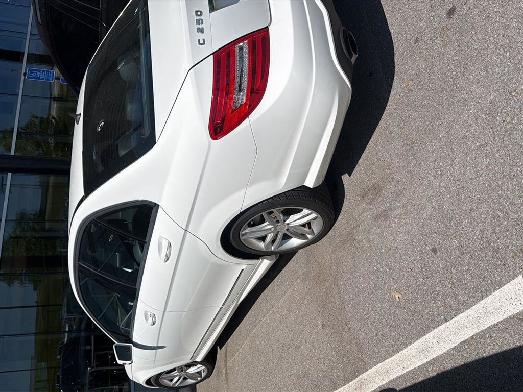 Used 2013 Mercedes-Benz C 250 Sedan image 11