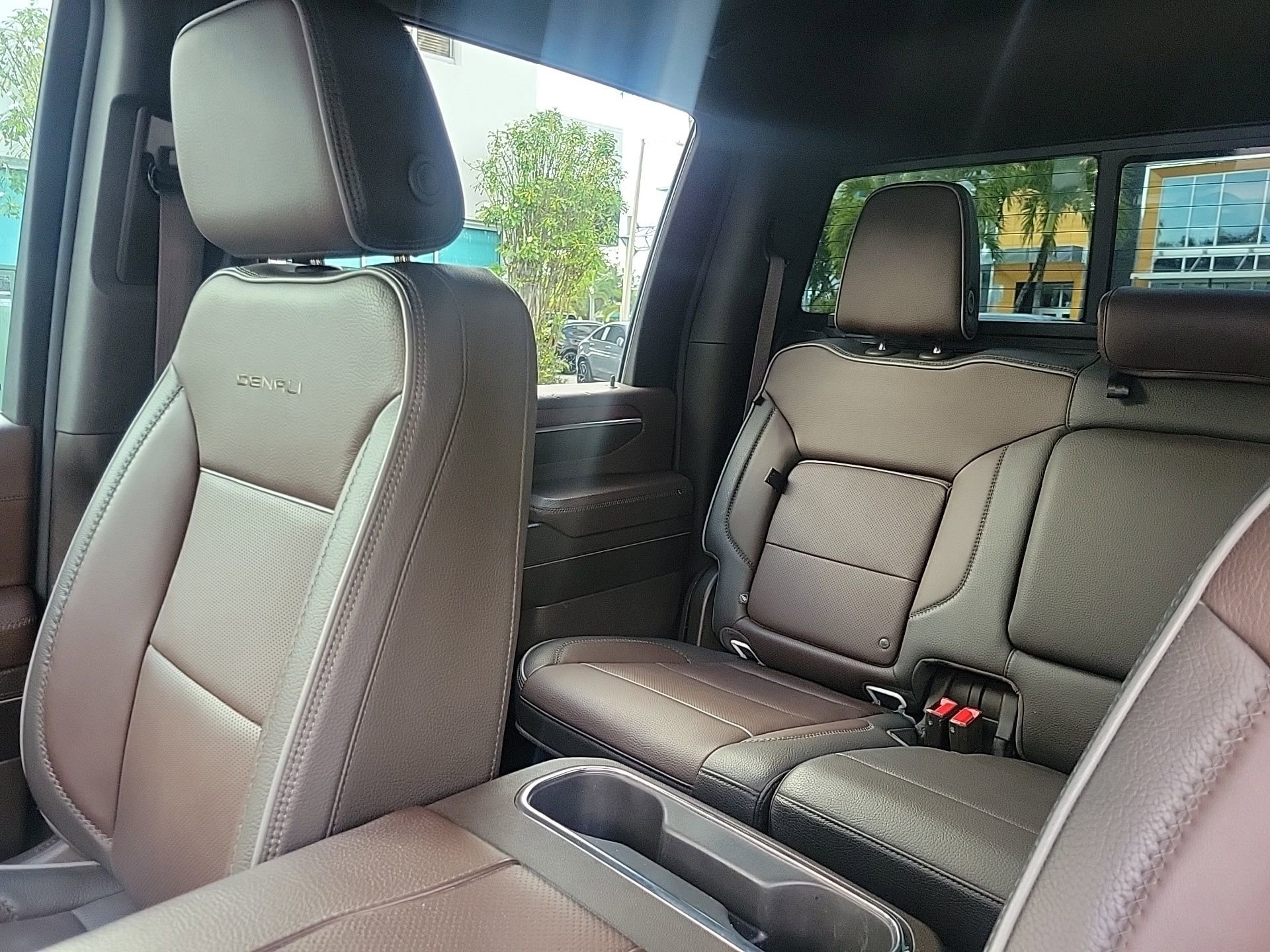 Used 2024 GMC Sierra 3500 Denali w/ Denali Reserve Package image 29