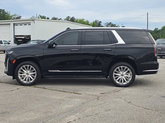 Used 2024 Cadillac Escalade Premium Luxury AWD/4WD image 2