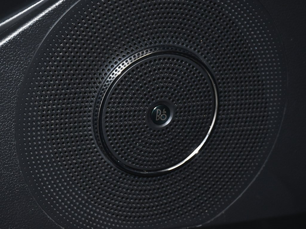 Used 2023 Ford Expedition Limited image 12