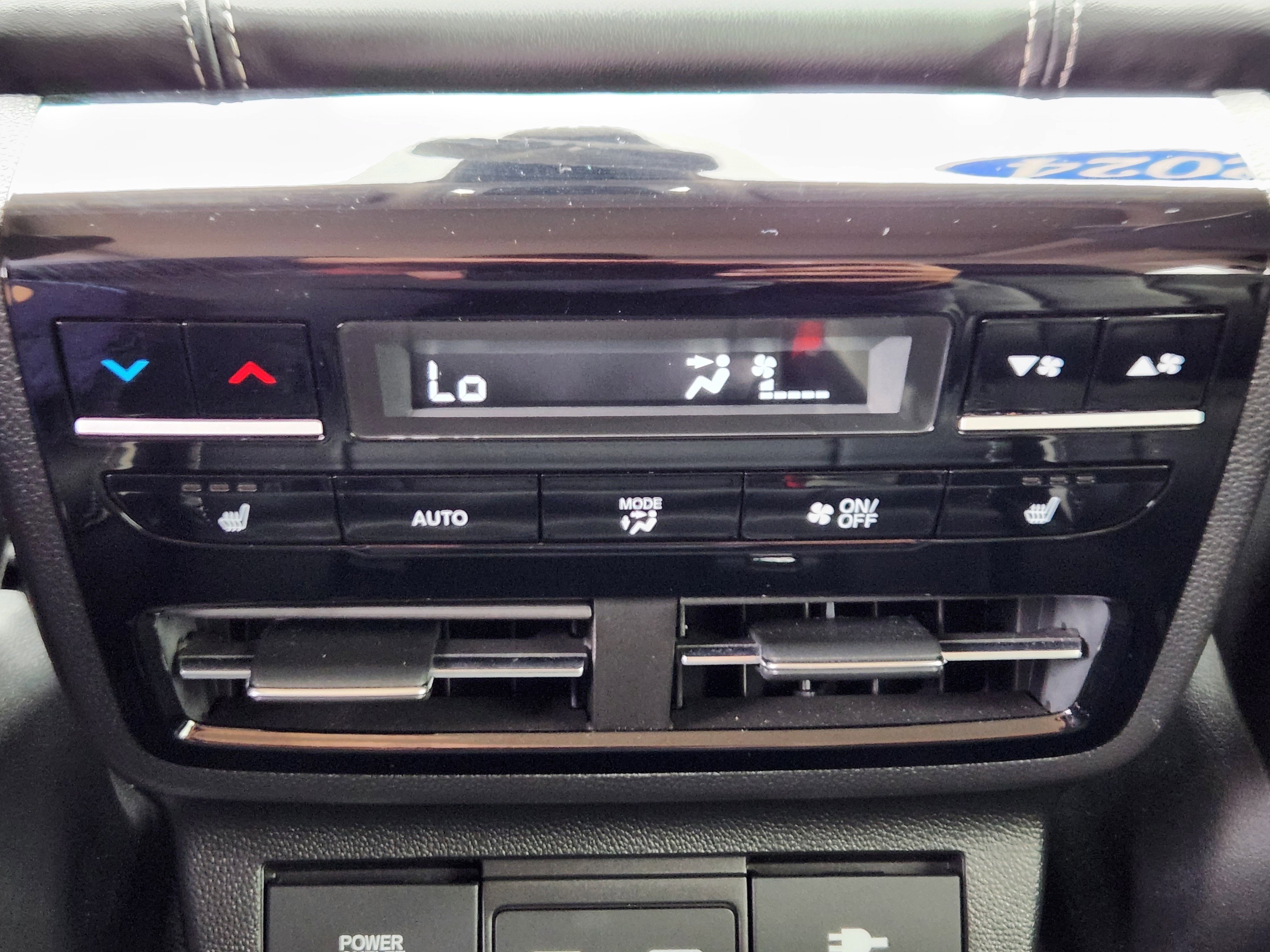 Used 2024 Acura MDX SH-AWD w/ Advance Package image 24