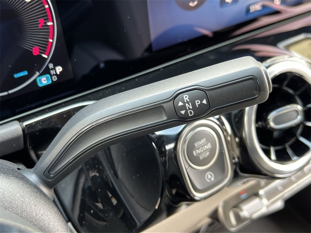 Certified 2025 Mercedes-Benz GLA 250 4MATIC image 19