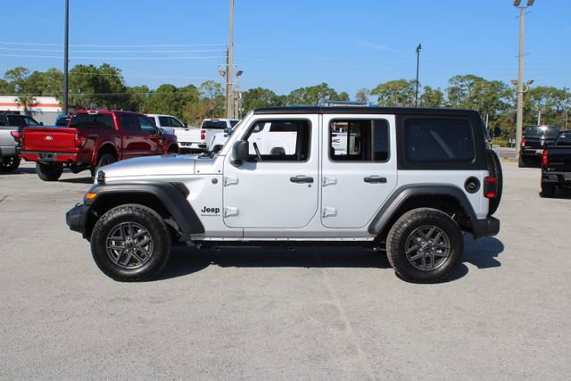 Used 2024 Jeep Wrangler Sport S image 6