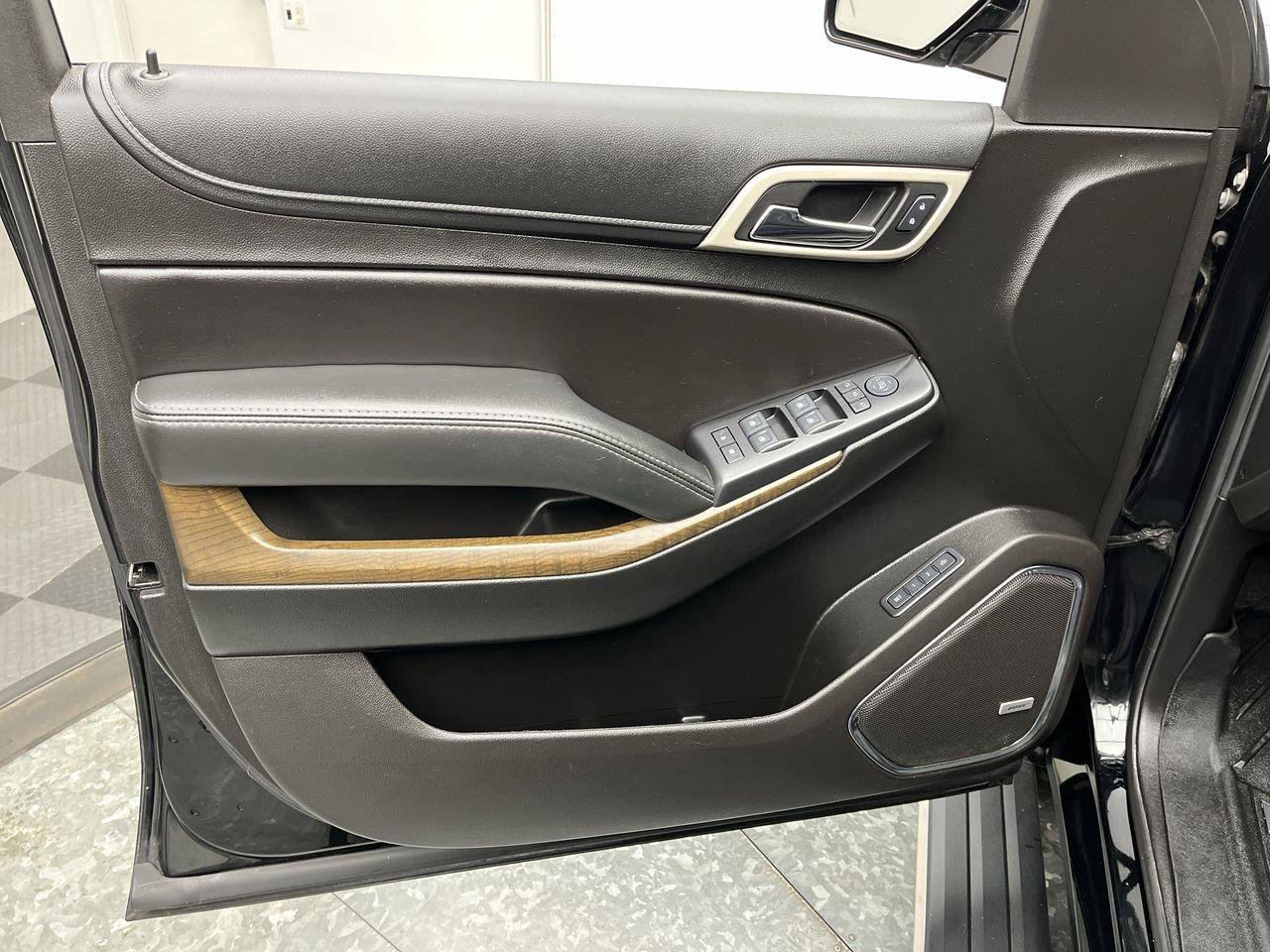 Used 2018 GMC Yukon XL Denali w/ Denali Ultimate Package AWD/4WD image 9