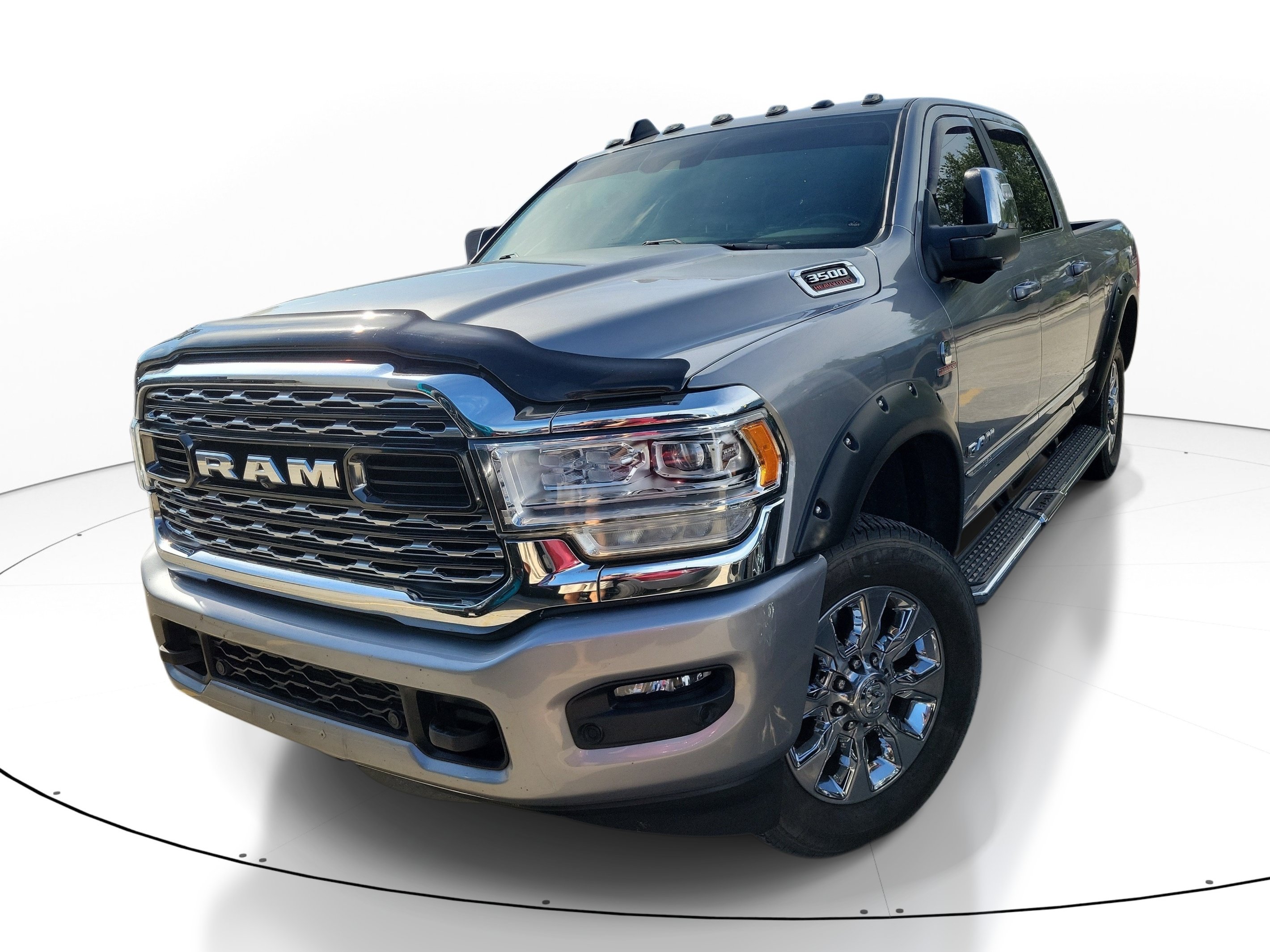 Used 2023 RAM 3500 Limited AWD/4WD image 2