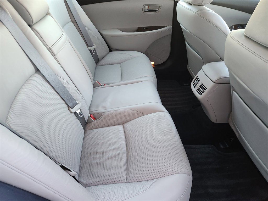 Used 2011 Lexus ES 350 image 30
