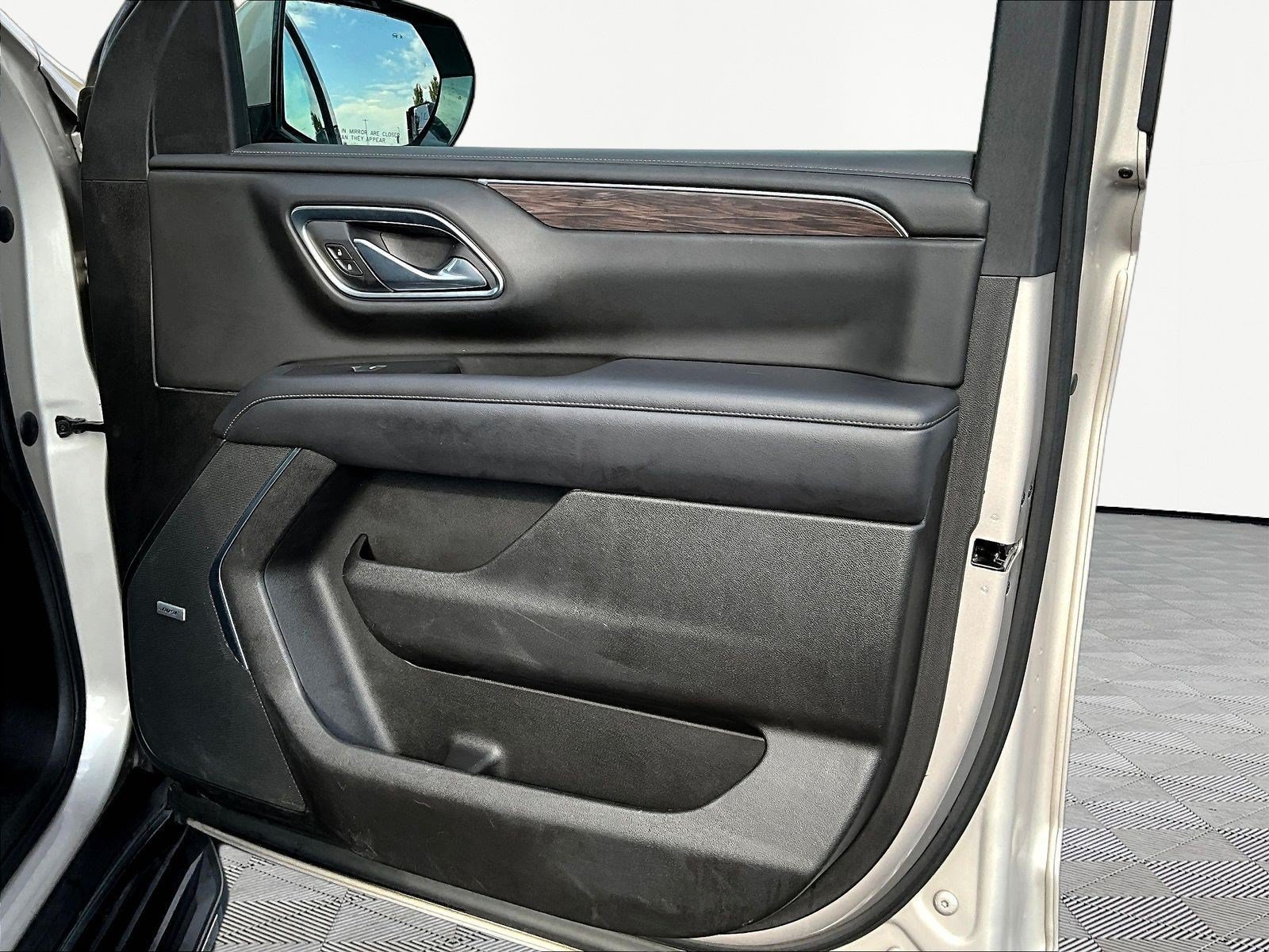 Used 2021 Chevrolet Tahoe LT w/ LT Signature Package AWD/4WD image 28