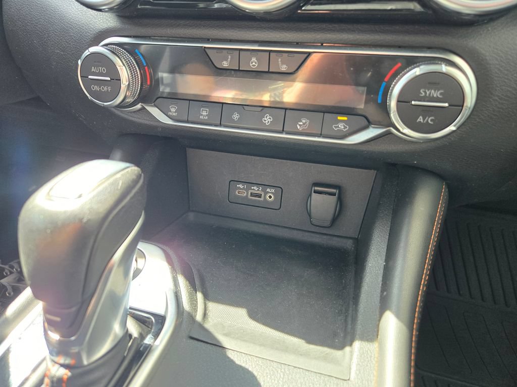 Used 2023 Nissan Sentra SR w/ SR Premium Package FWD image 26
