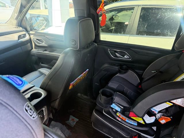 Used 2022 GMC Yukon XL SLT w/ SLT Premium Package image 6