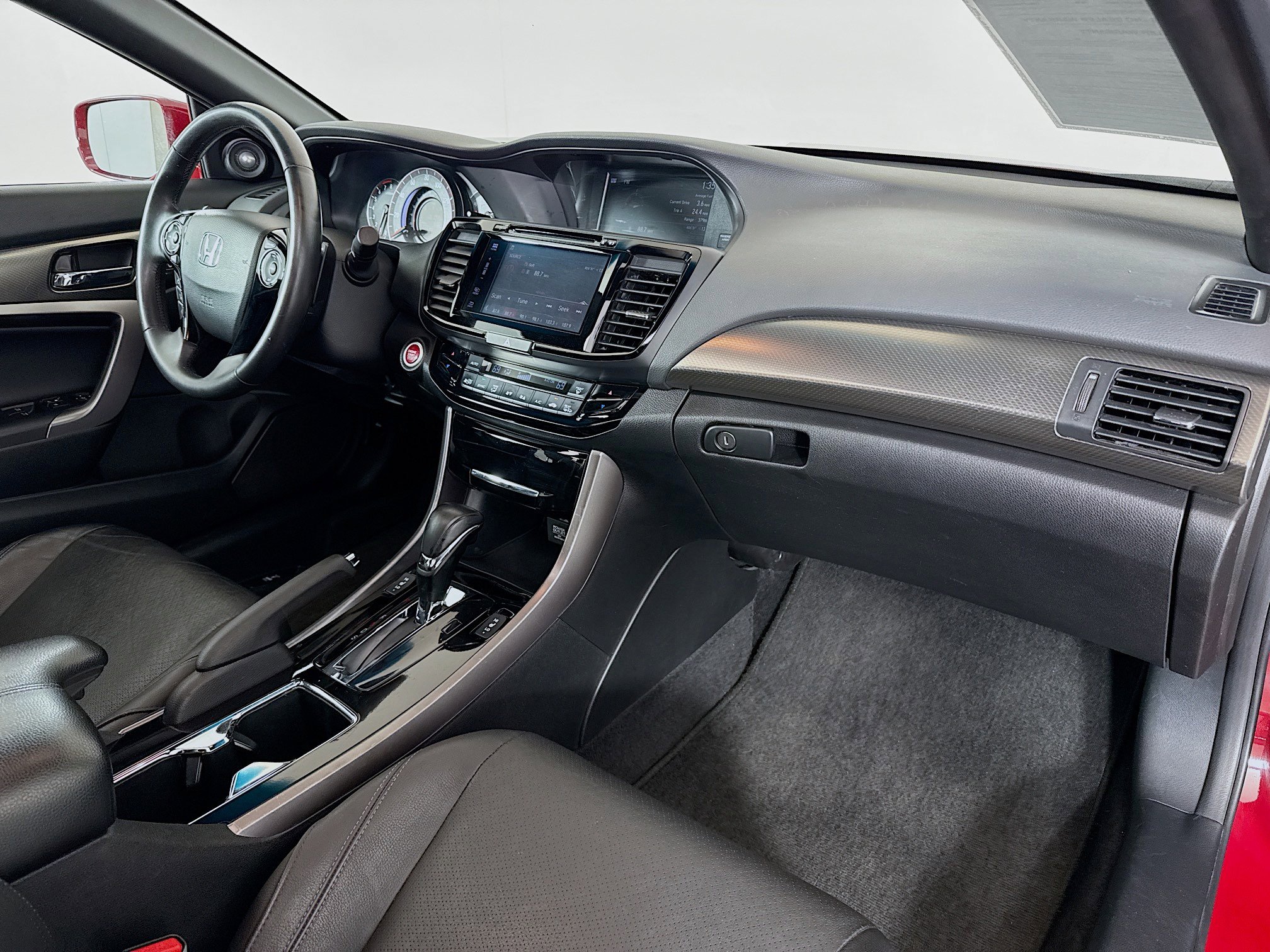 Used 2016 Honda Accord EX-L image 26