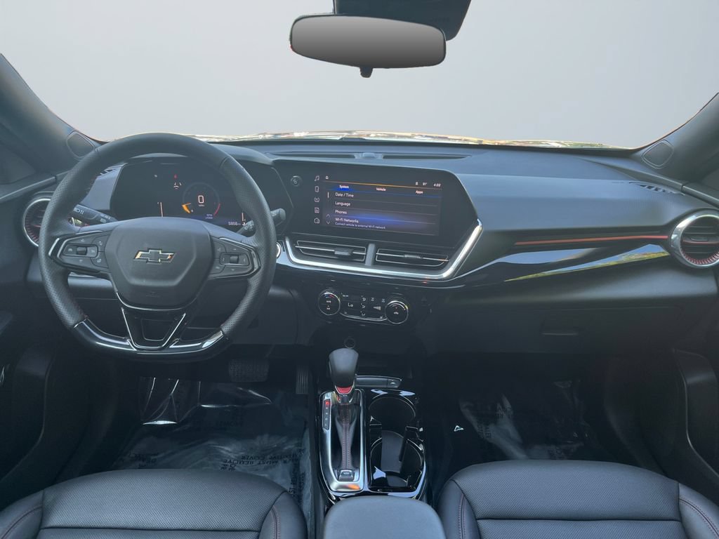 Used 2026 Chevrolet Trax RS w/ Sunroof Package FWD image 10