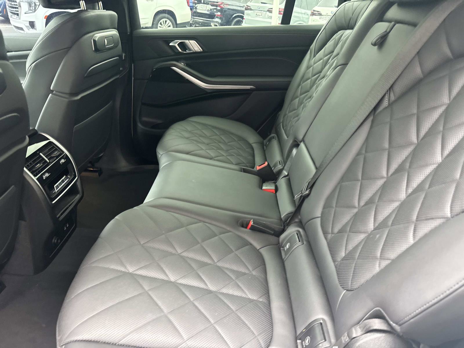 Used 2023 BMW X7 xDrive40i w/ M Sport Package image 13