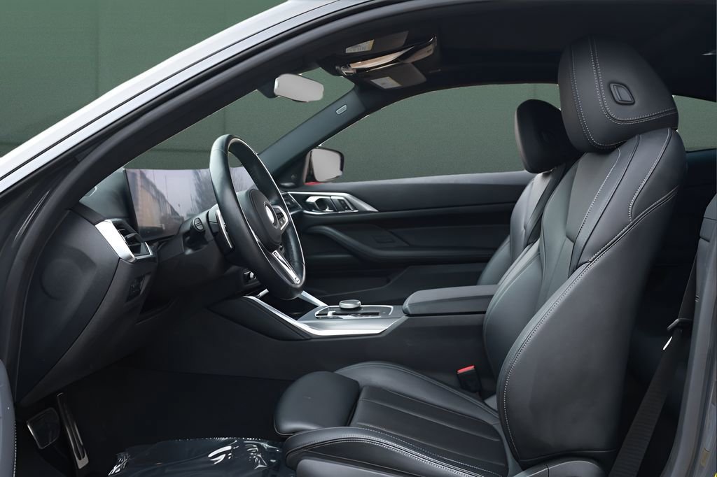 Used 2024 BMW 430i Coupe w/ M Sport Package RWD image 11