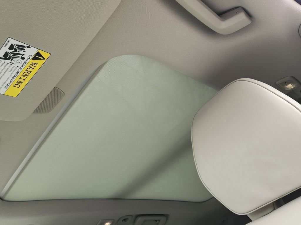 New 2026 Volvo XC90 T8 Ultra w/ Protection Package AWD/4WD image 15