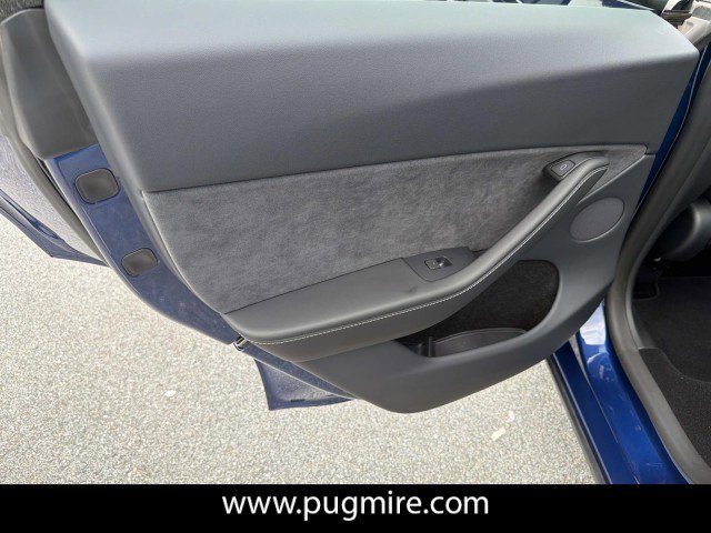 Used 2024 Tesla Model Y Long Range AWD/4WD image 21