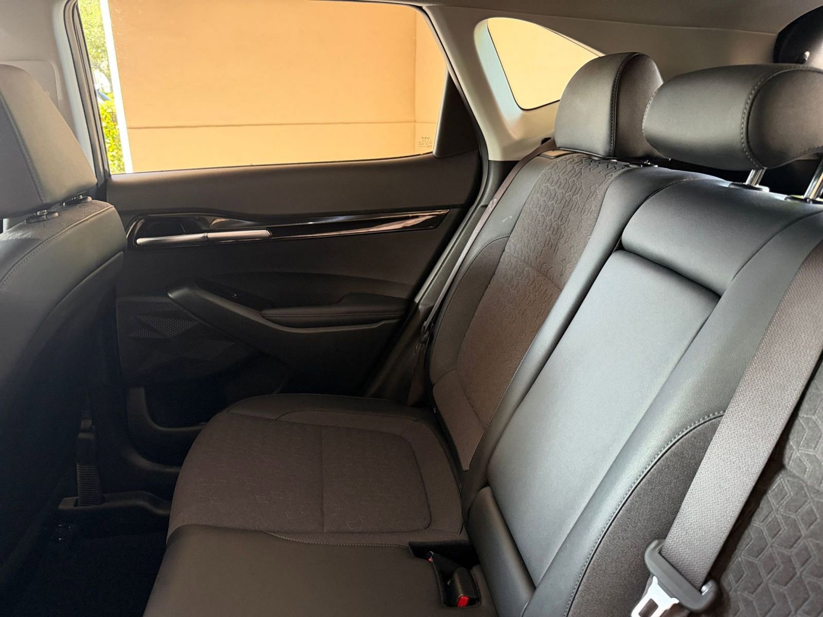 Used 2025 Kia Seltos S FWD image 35