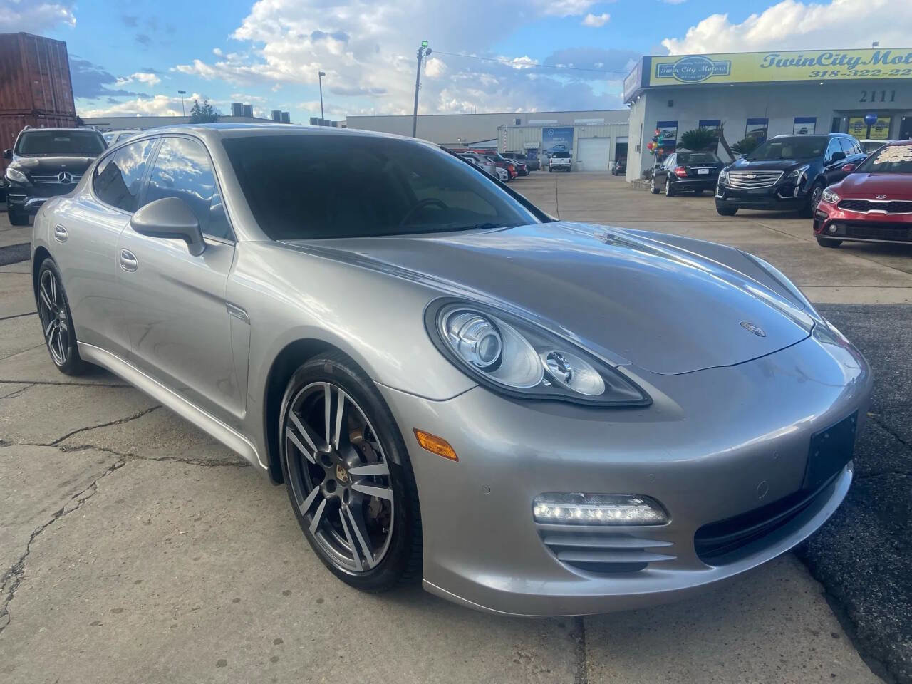 Used 2012 Porsche Panamera 4 image 4