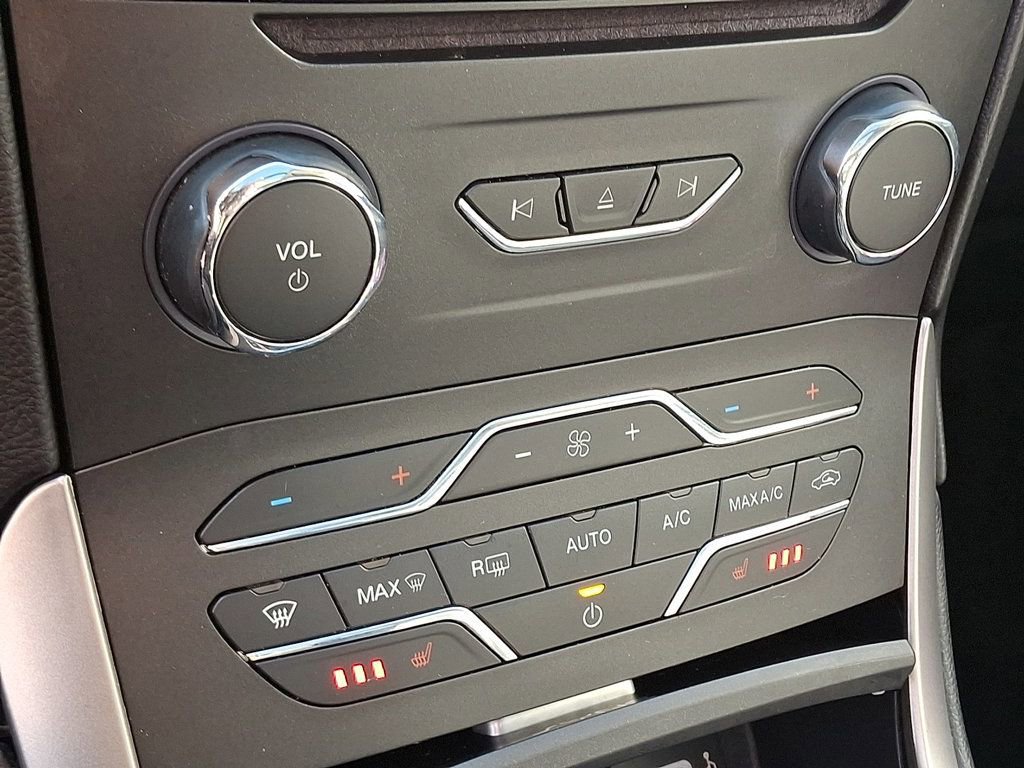 Used 2017 Ford Edge SEL w/ Equipment Group 201A image 14