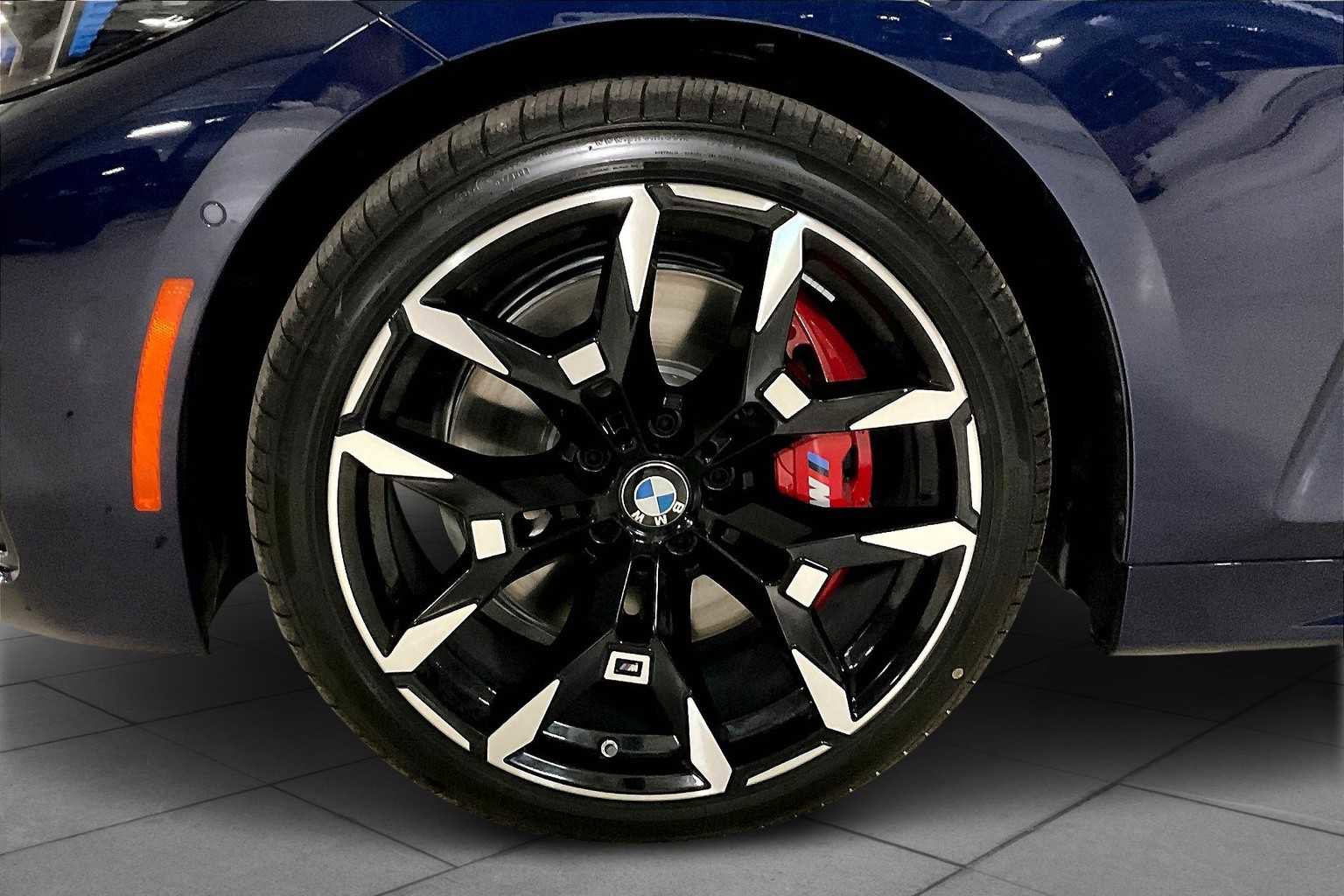 Certified 2026 BMW M440i Convertible w/ Premium Package image 11