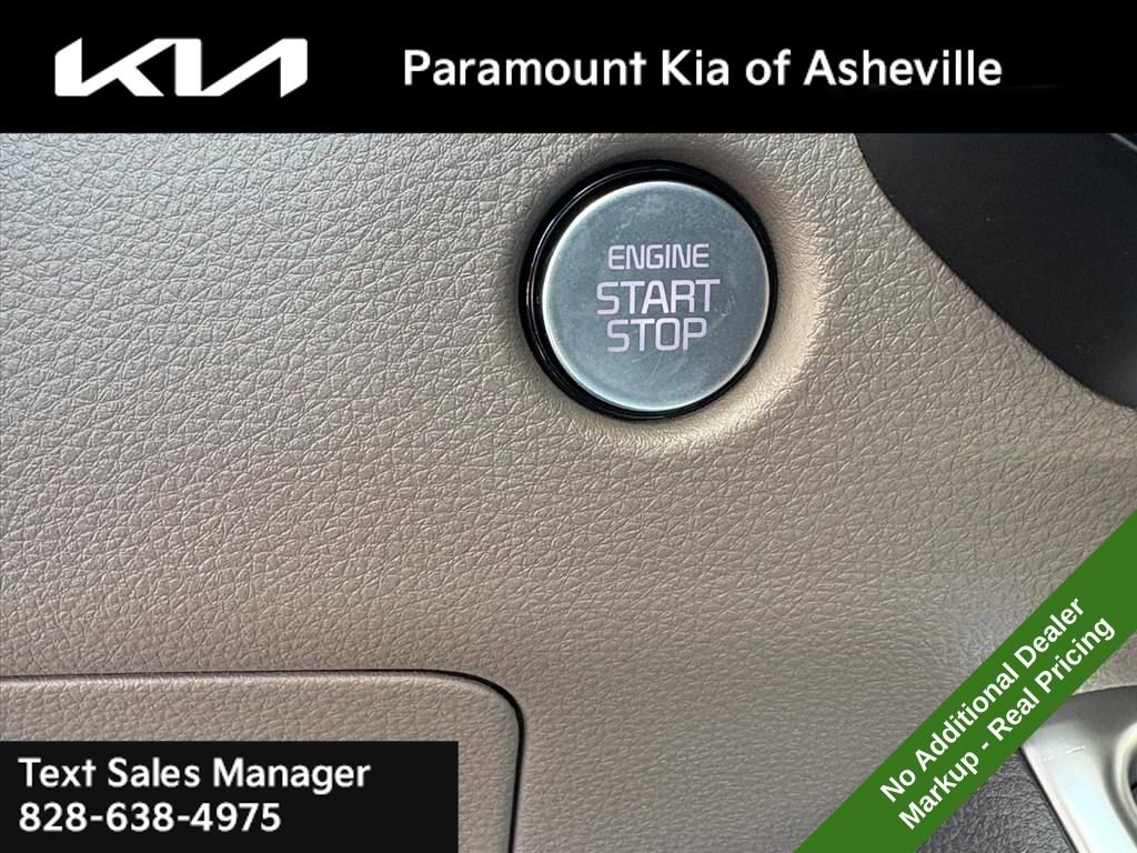 New 2026 Kia Carnival EX image 15