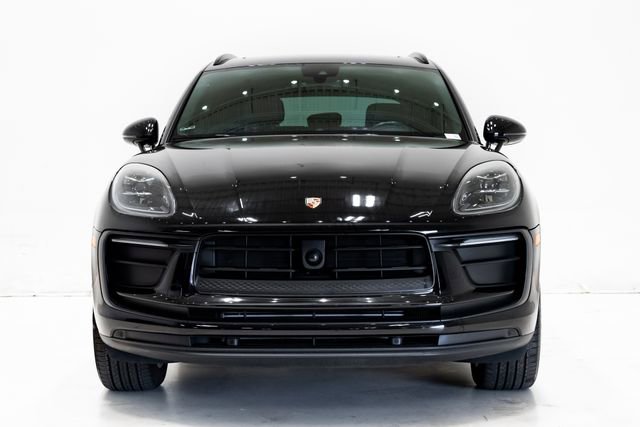 Used 2023 Porsche Macan image 5