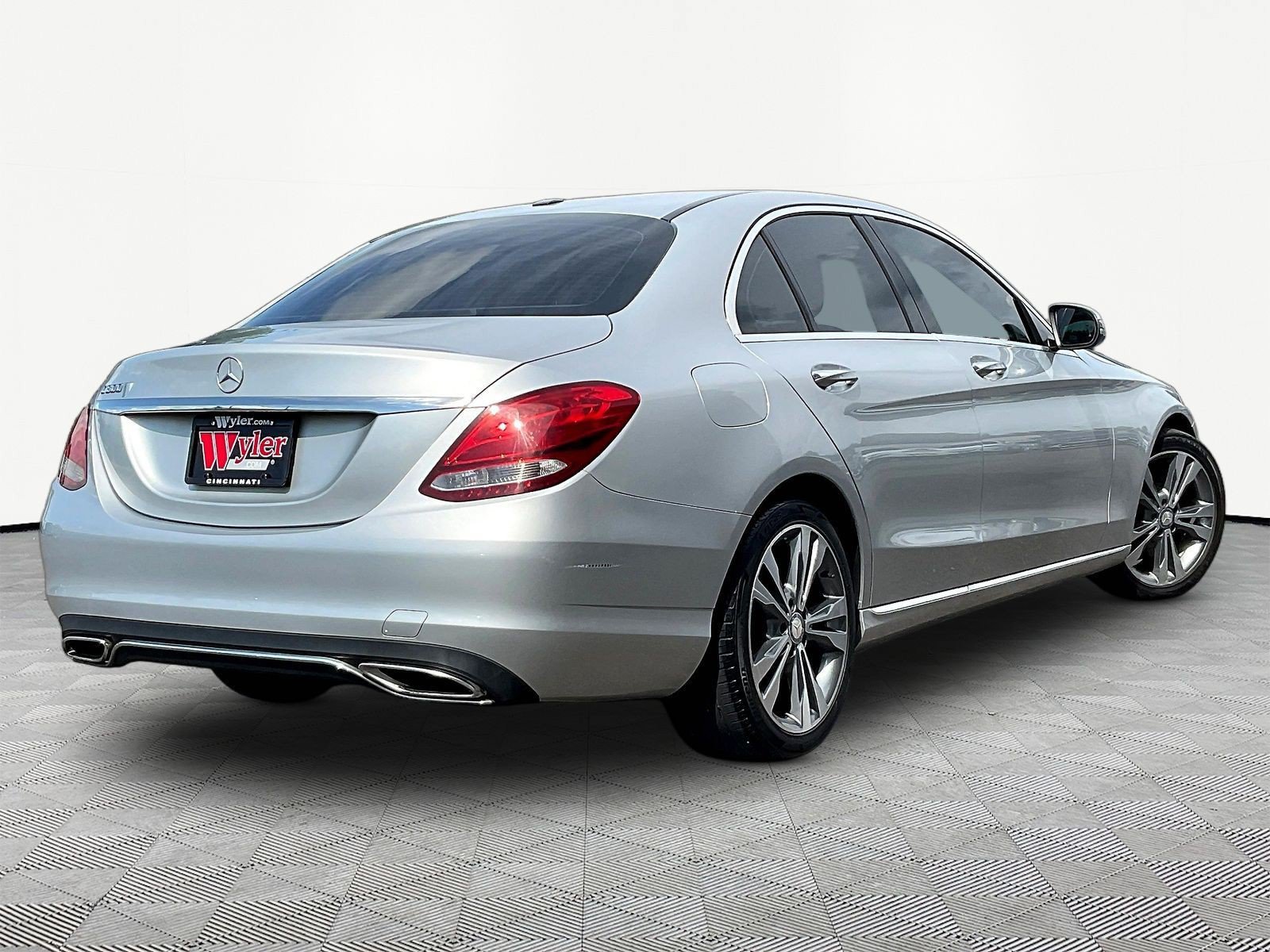 Used 2016 Mercedes-Benz C 300 Sedan image 6