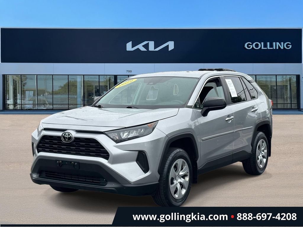 Used 2022 Toyota RAV4 LE AWD/4WD image 5