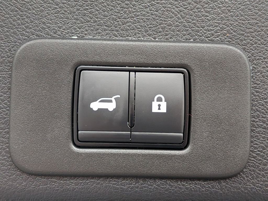 Used 2025 Nissan Murano Platinum w/ Cargo Package image 24