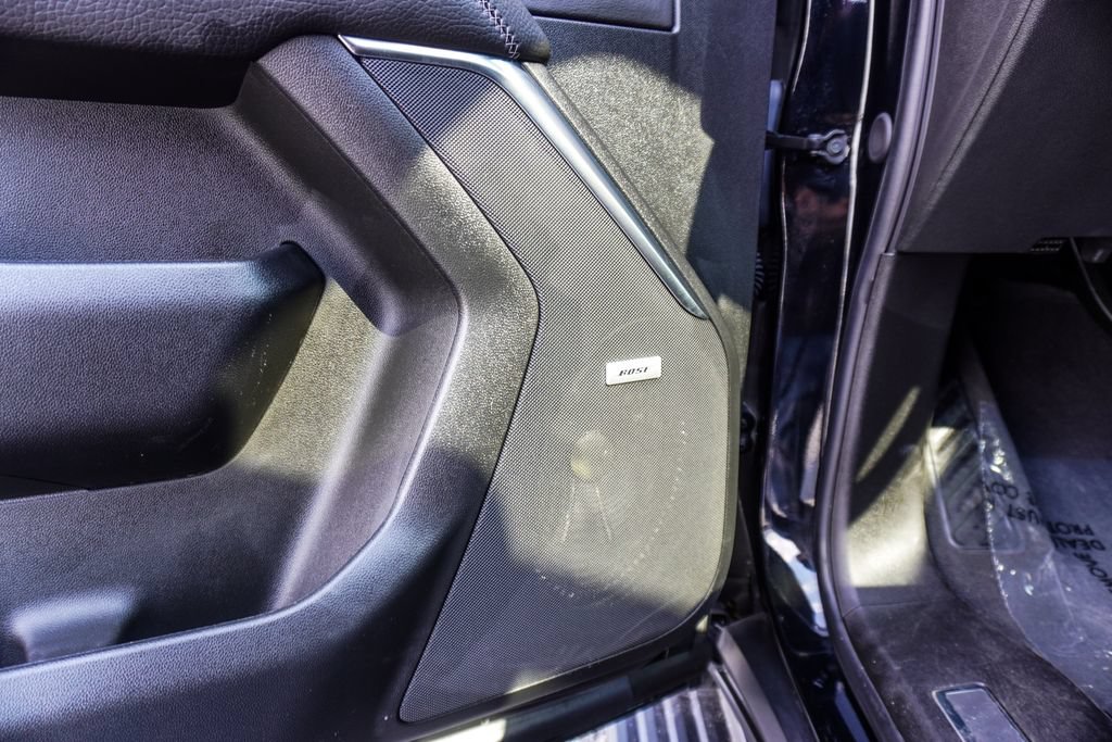 Used 2024 GMC Yukon XL Denali RWD image 17