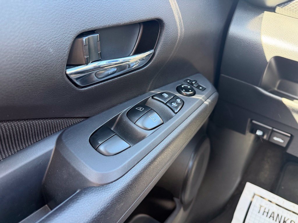 Used 2023 Nissan Kicks SV FWD image 13