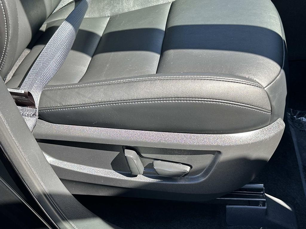 Used 2023 INFINITI QX50 Pure image 36