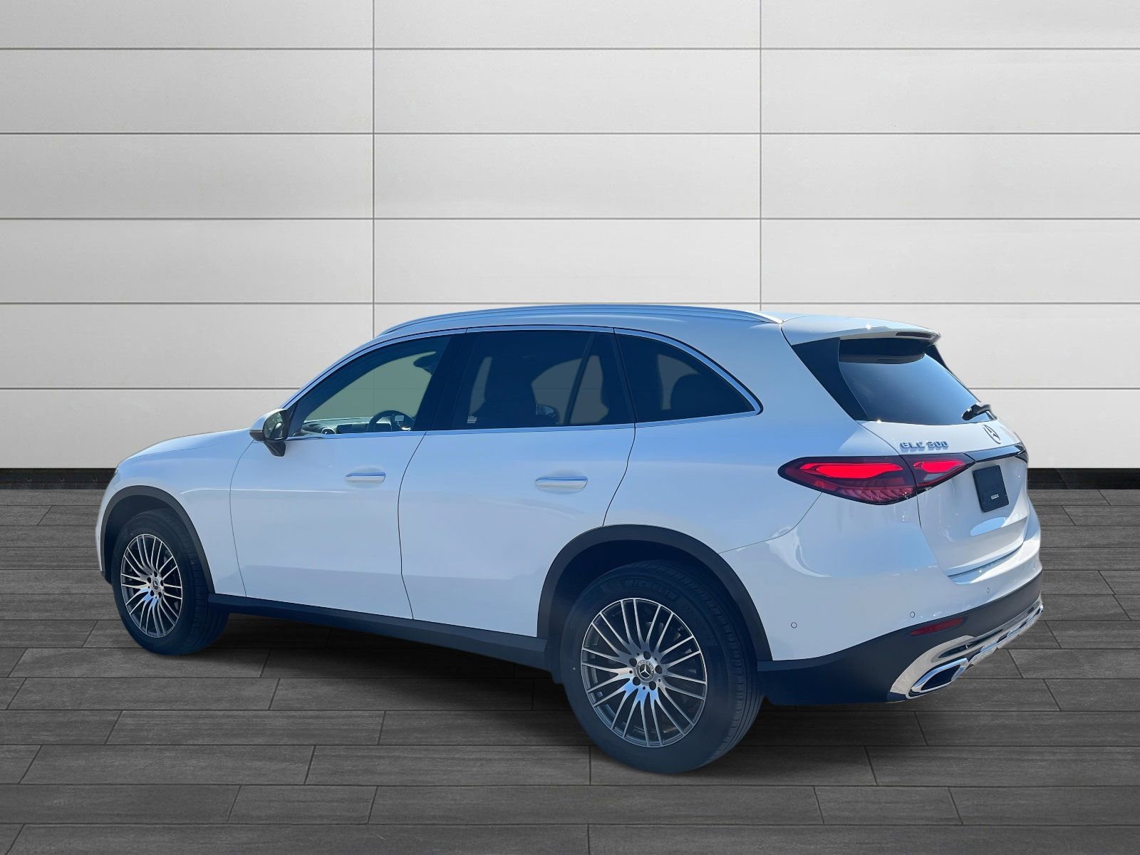 Certified 2025 Mercedes-Benz GLC 300 image 4