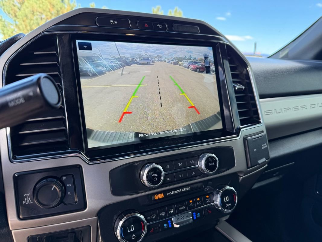 Used 2022 Ford F350 Lariat w/ FX4 Off-Road Package image 37