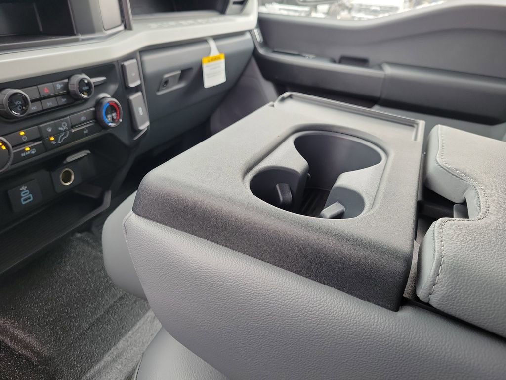 New 2026 Ford F450 XL w/ XL Chrome Package image 32