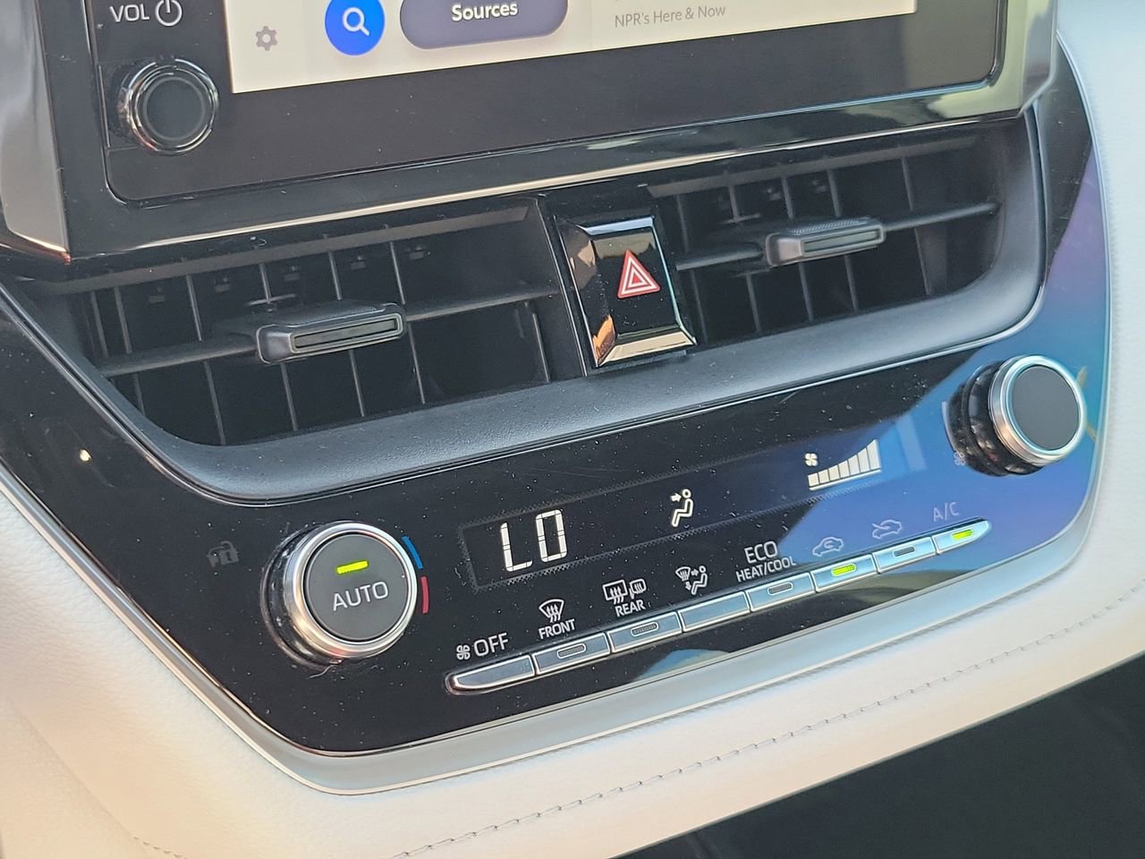 Used 2023 Toyota Corolla SE image 26