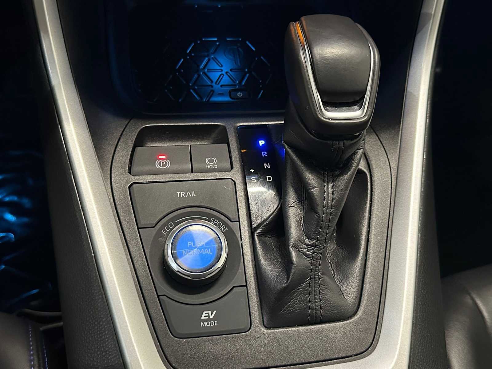 Used 2021 Toyota RAV4 XSE image 17