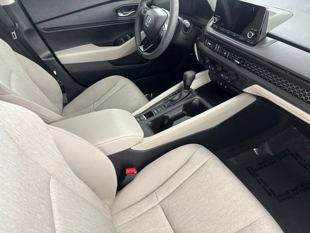 Used 2024 Honda Accord EX image 27