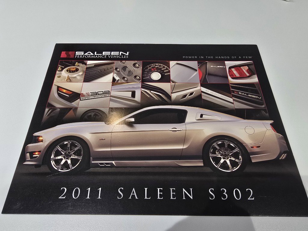 Used 2011 Ford Mustang GT Premium w/ Comfort Pkg image 3