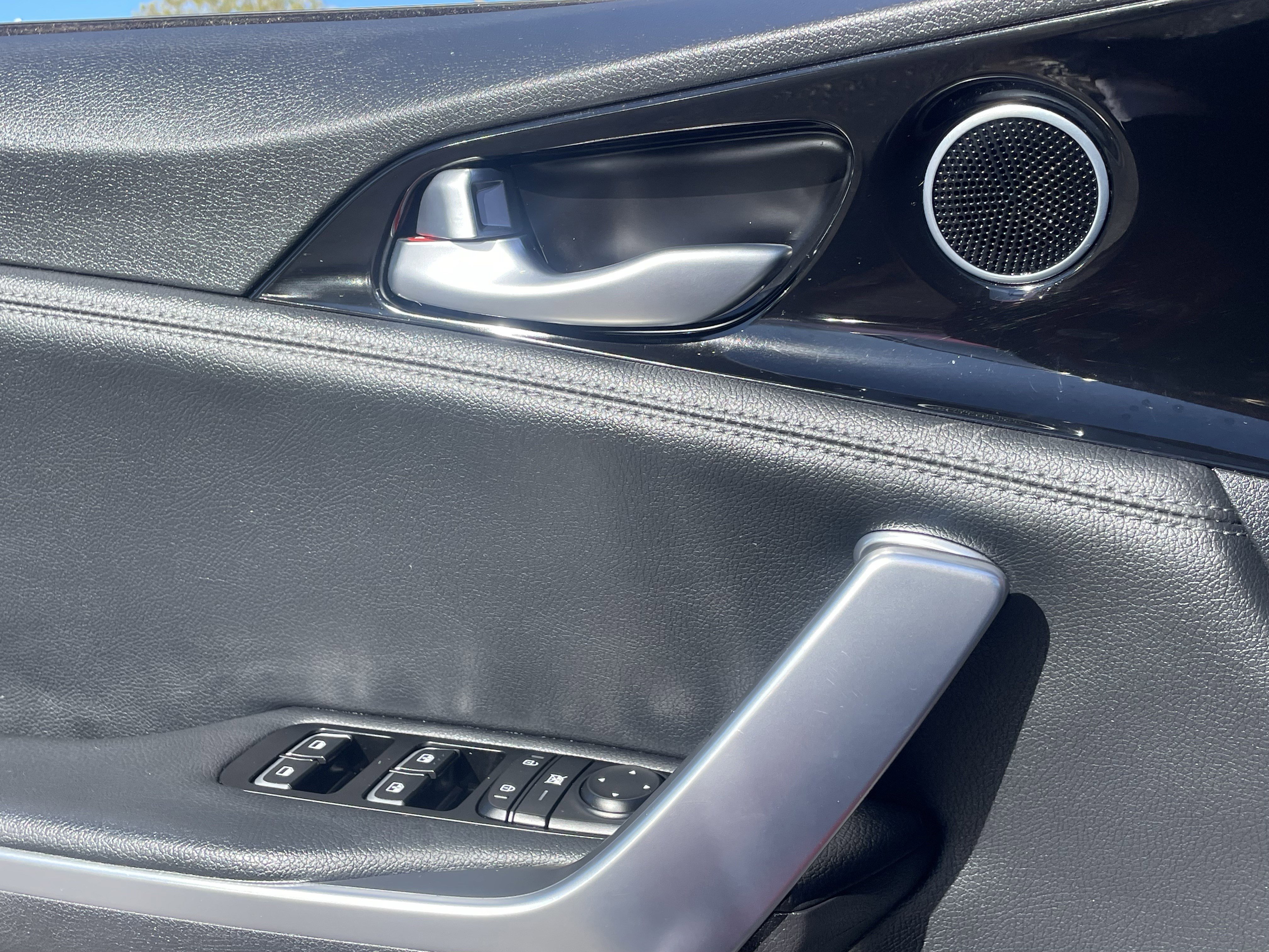 Used 2019 Kia Stinger image 19