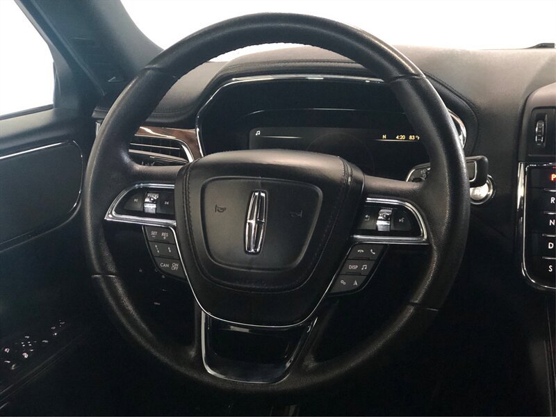 Used 2019 Lincoln Continental Premiere FWD image 15