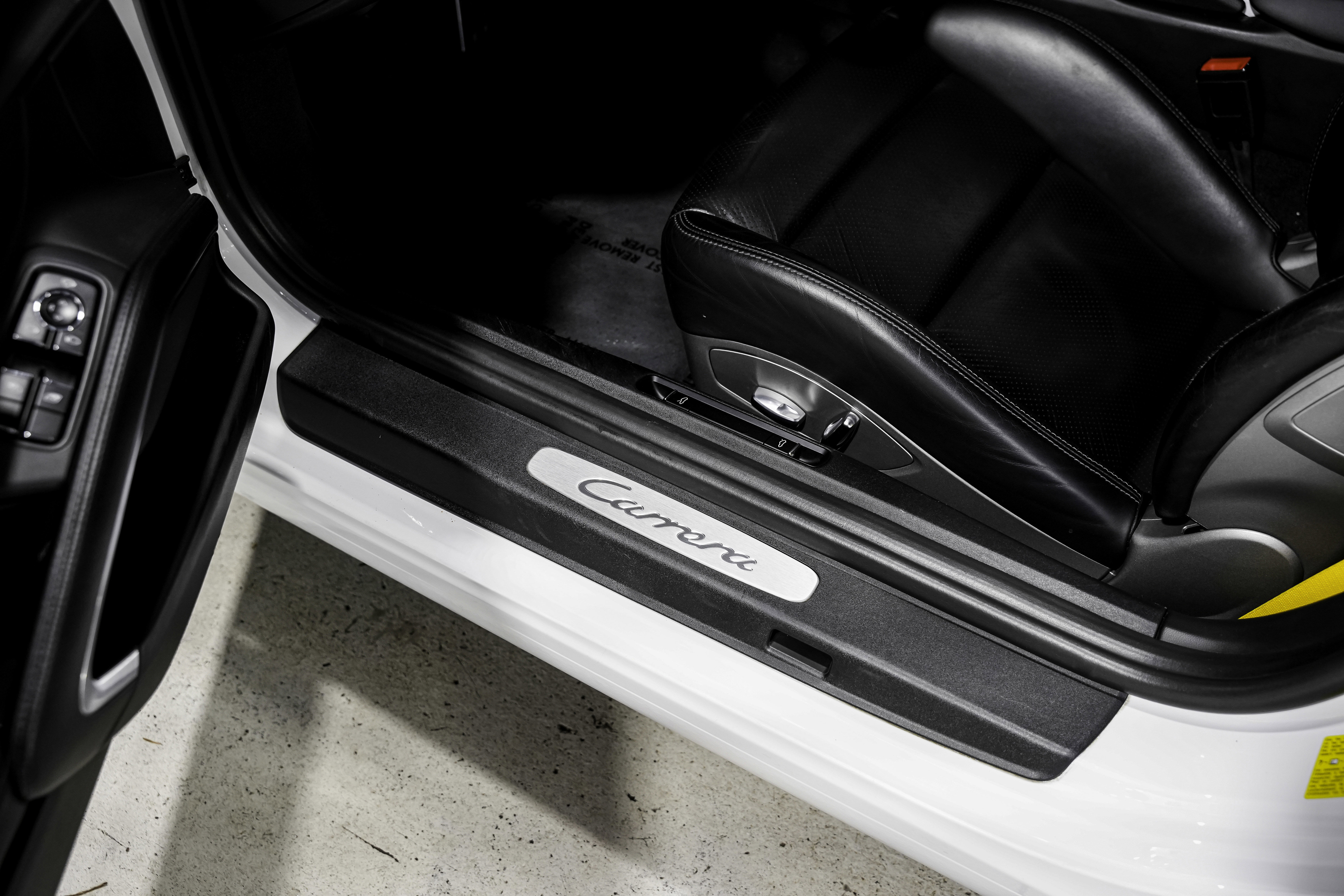 Used 2014 Porsche 911 Carrera image 24