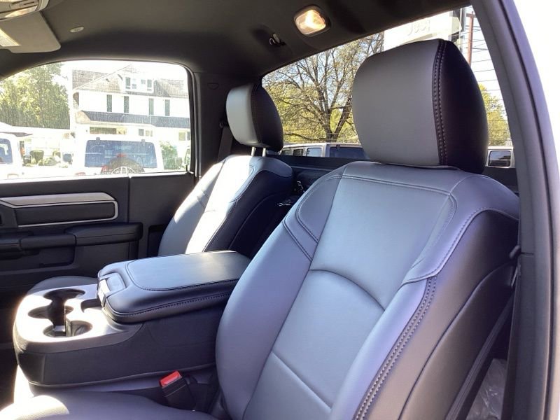 New 2025 RAM 5500 Tradesman image 17