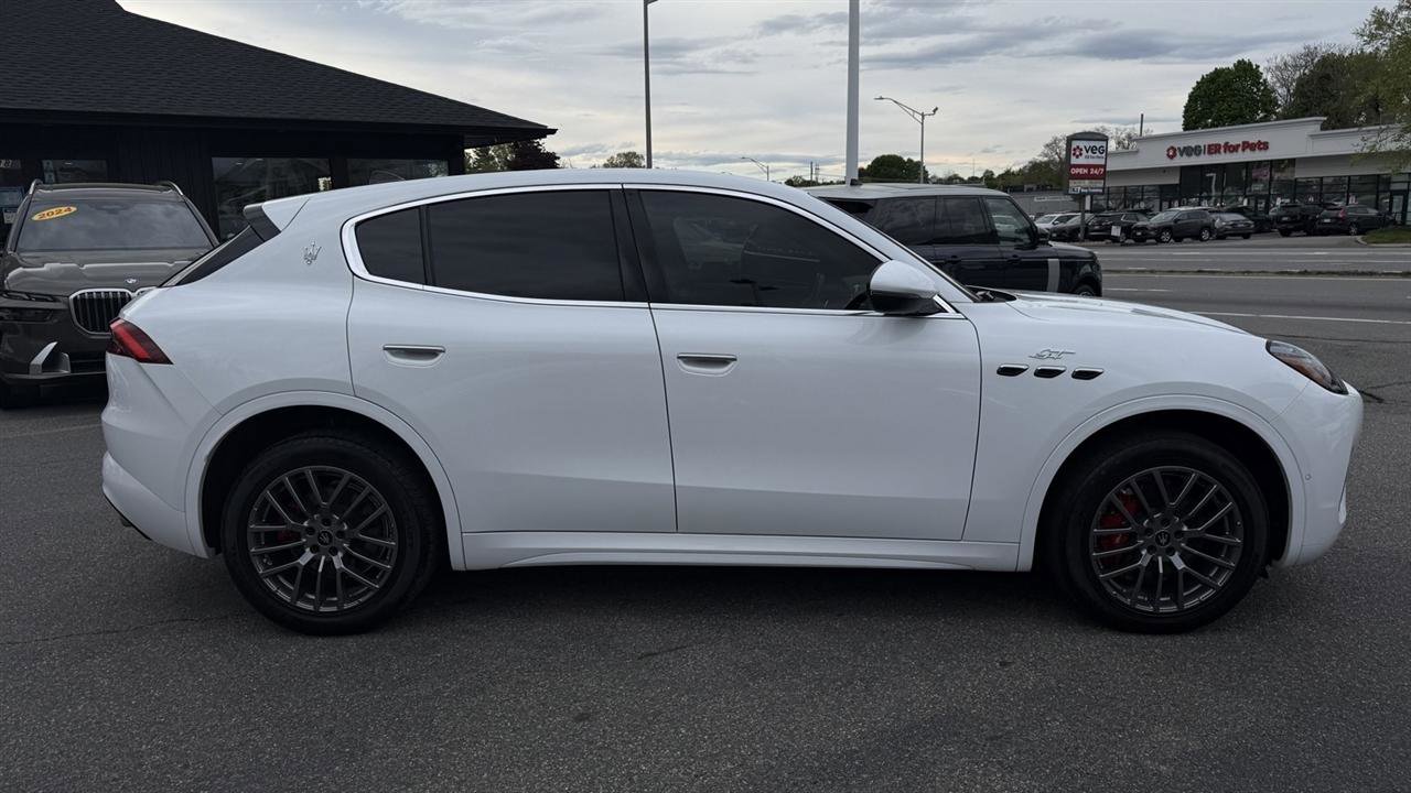 Used 2023 Maserati Grecale GT AWD/4WD image 19